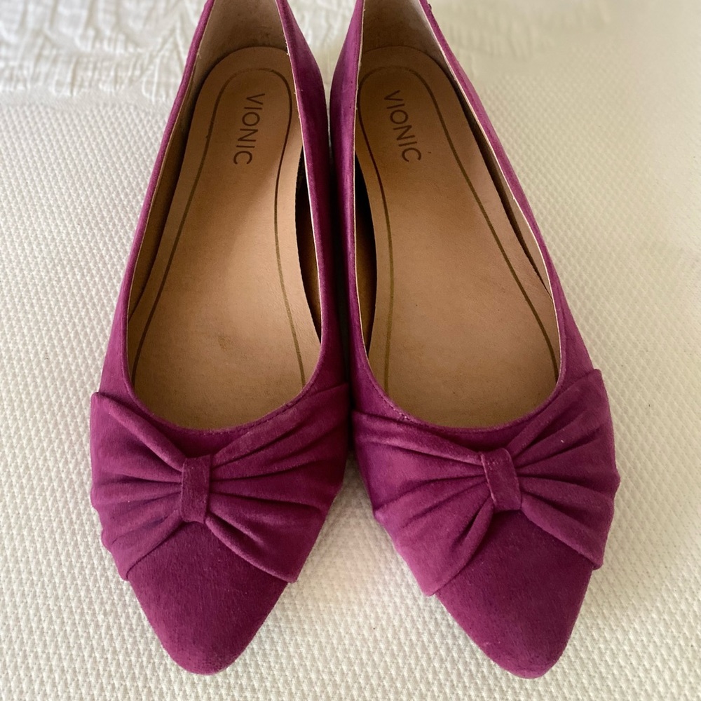 Vionic flats